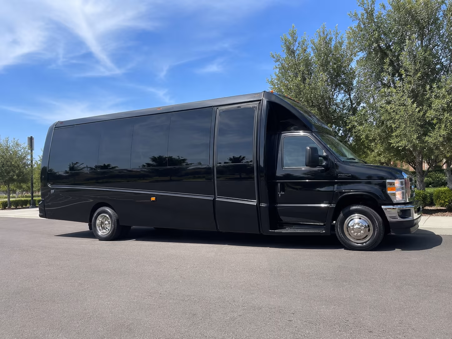 book a minibus or party bus in south gate for prom group photos and pre party stops