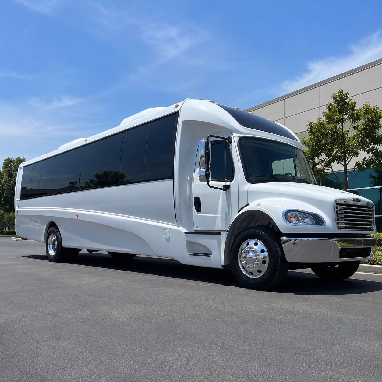 south gate 25 passenger minibus