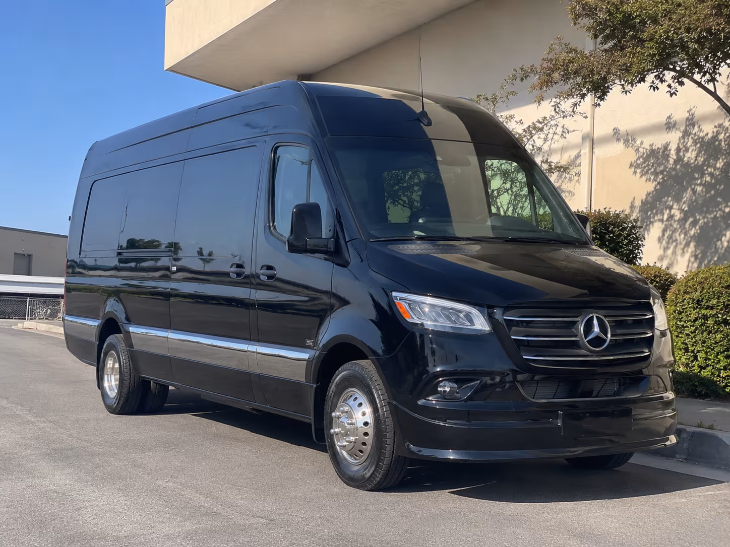 sprinter vans and minibuses for south gate wedding day logistics